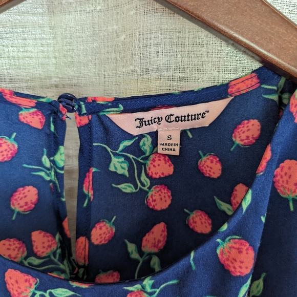 Juicy Couture strawberry pattern top size small - Picture 6 of 8